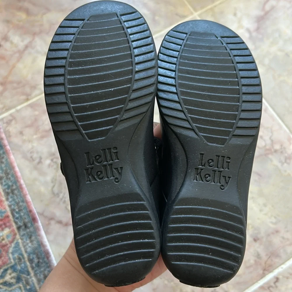NWT Lelli Kelly Classic Black Leather School Shoes (F Fitting) Size 26F/ US 8